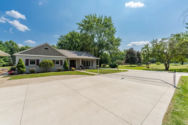 $475,000 | 4405 South 29th Street, Kalamazoo, MI 49048