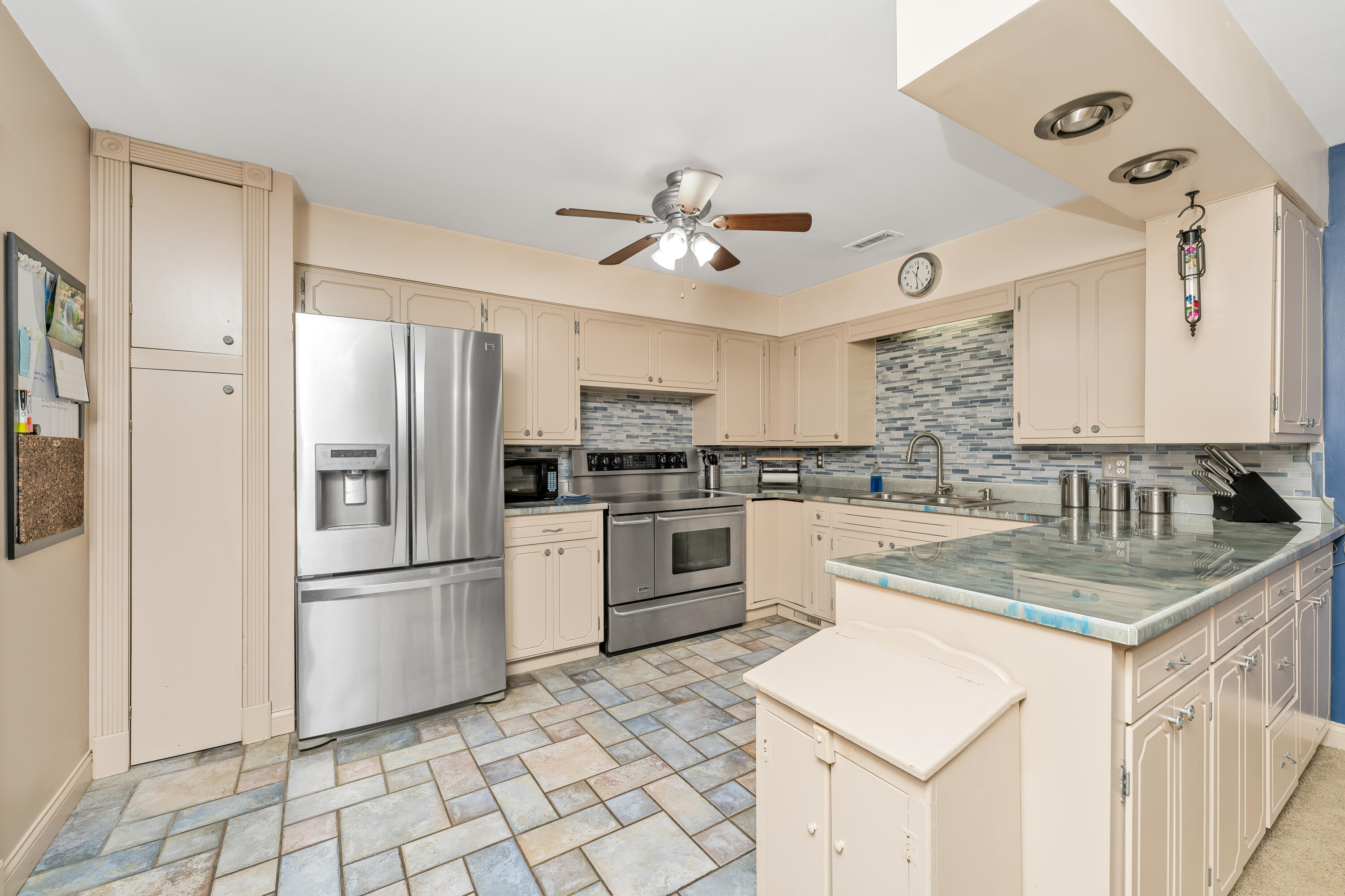 4405 South 29th Street Kalamazoo, MI 49048 - Photo 4 of 66 DSC05107-2