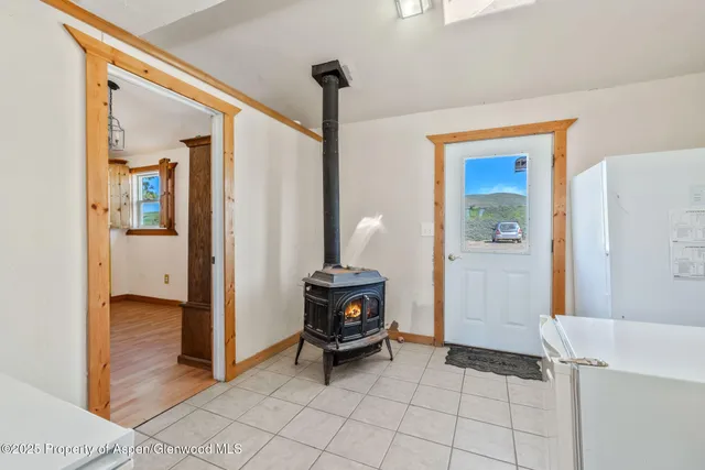 a view of an ocean and a mountain view