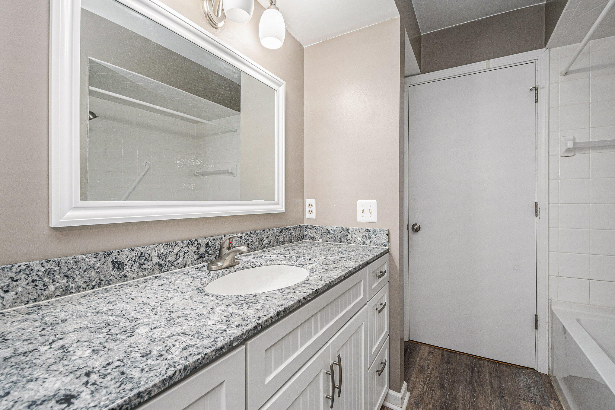 2493 Almar Street Jenison, MI 49428 - Photo 16 of 30 017_dsc_1465_276