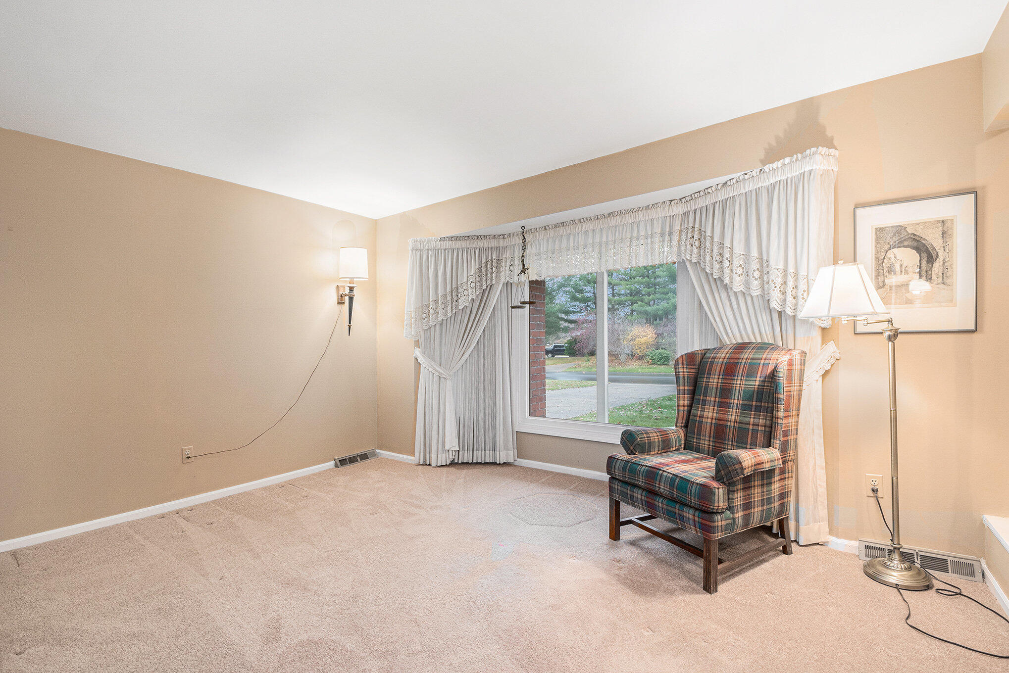 2493 Almar Street Jenison, MI 49428 - Photo 5 of 30 006_dsc_1454_164