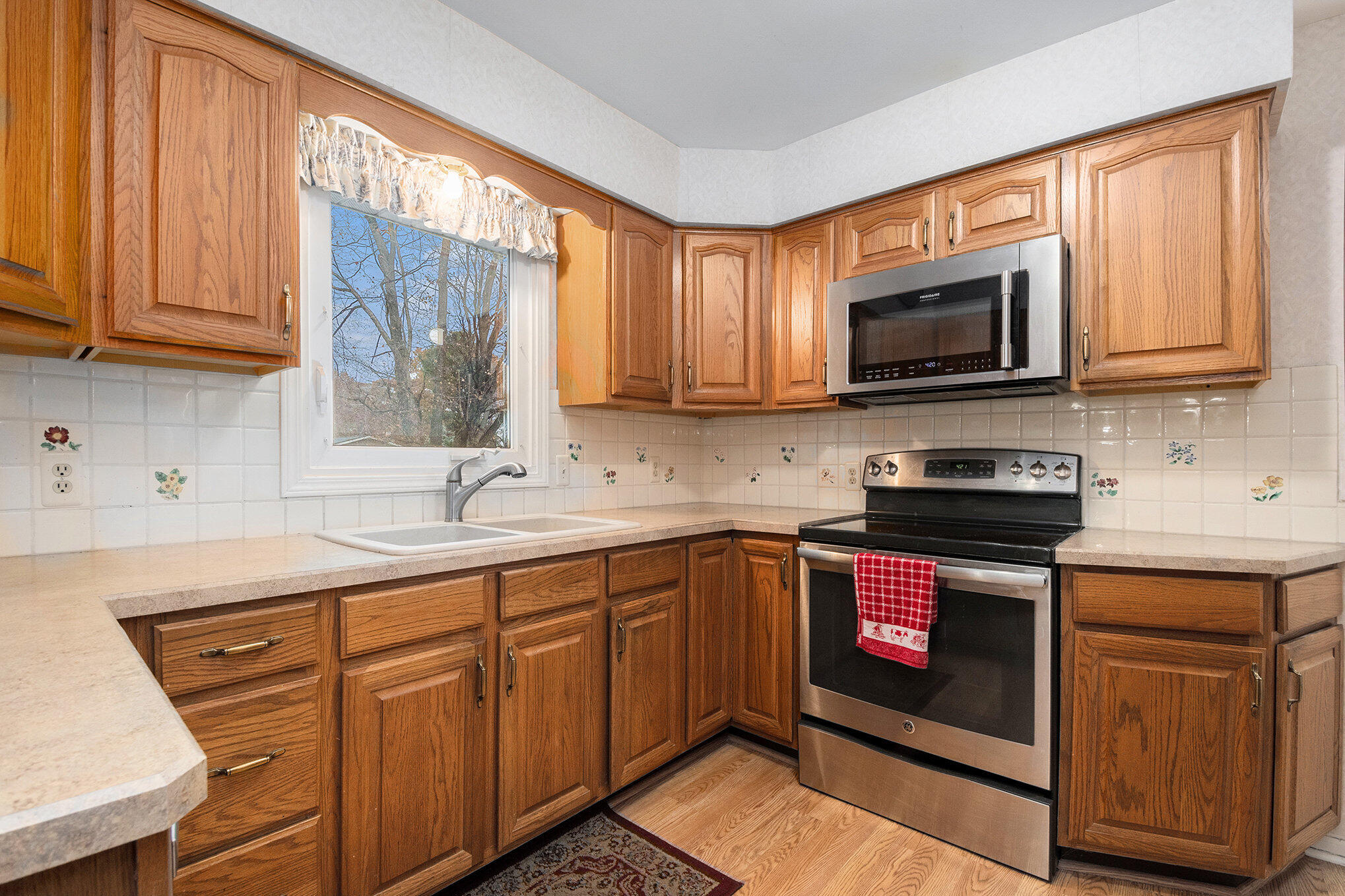 2493 Almar Street Jenison, MI 49428 - Photo 9 of 30 010_dsc_1440_359