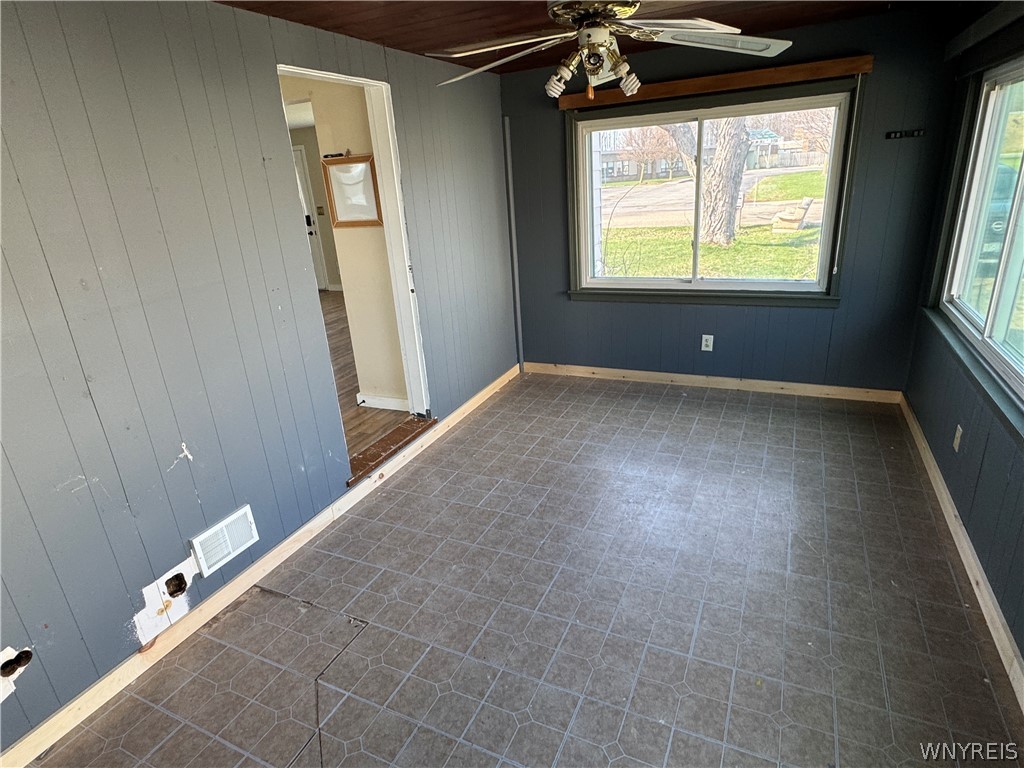 3001 Schoolview Road Eden, NY 14057 - Photo 15 of 24