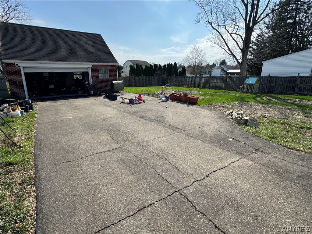 3001 Schoolview Road Eden, NY 14057 - Photo 5 of 24