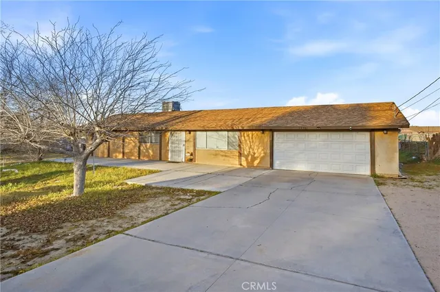 a view of outdoor space yard and basketball court