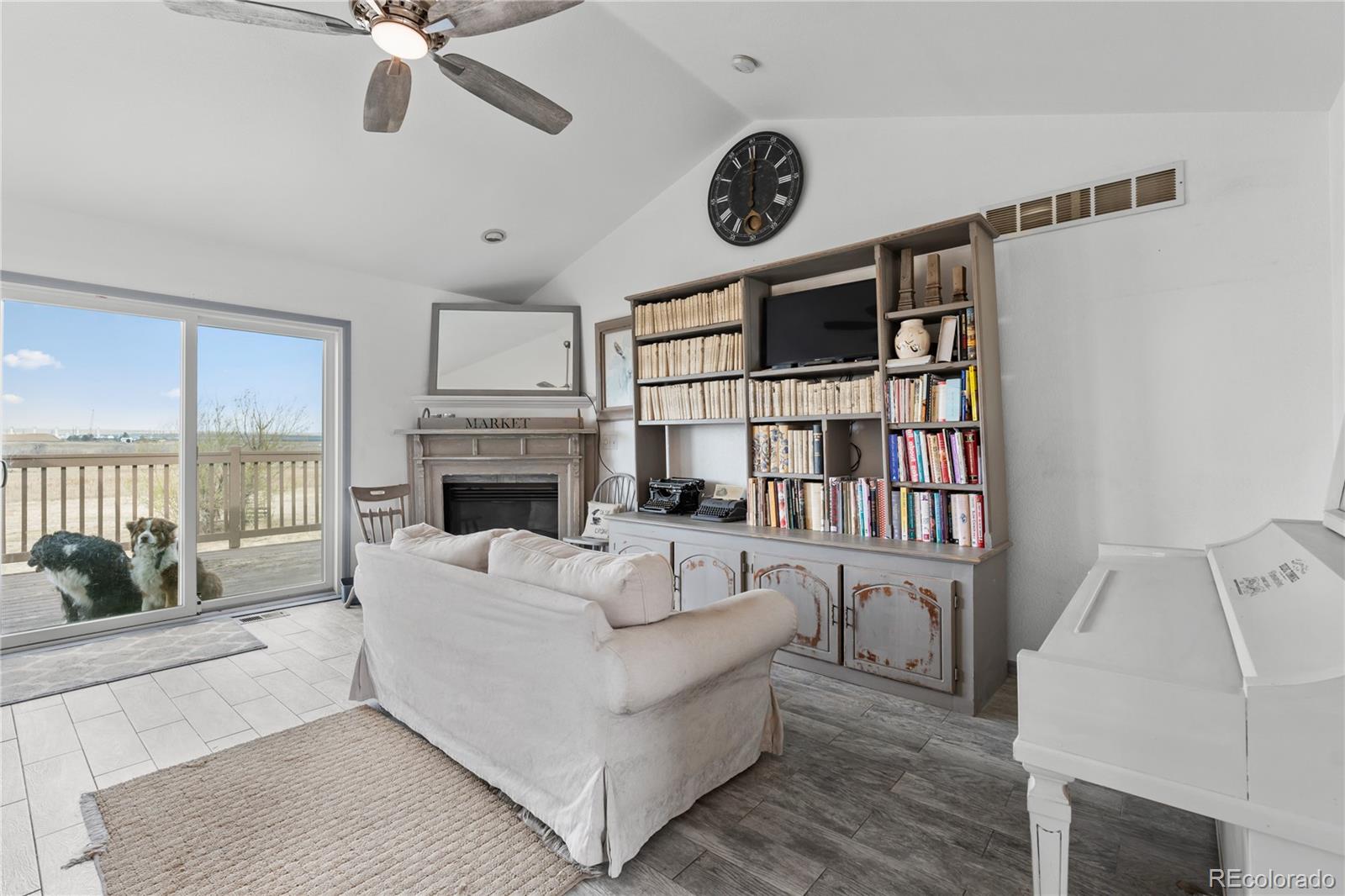 47501 Lisco Road Bennett, CO 80102 - Photo 7 of 46