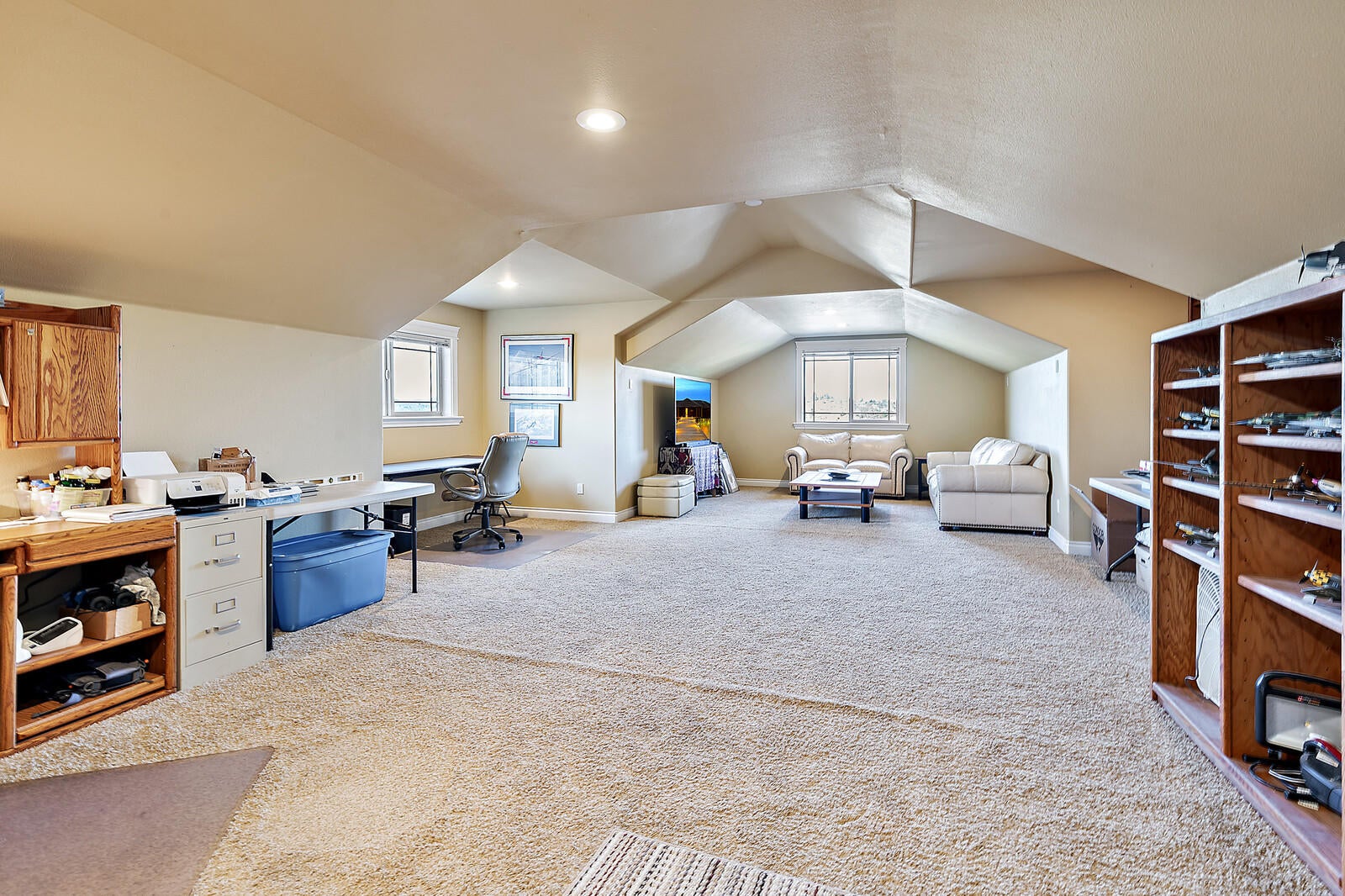 1306 Poppy Ridge Drive Eagle Point, OR 97524 - Photo 10 of 32 10