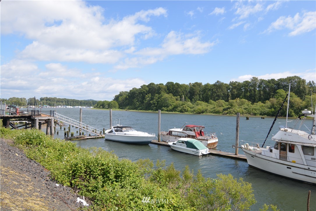 6400 B Willow Grove Road Longview, WA 98632 - Photo 12 of 26 a view of a lake with water view