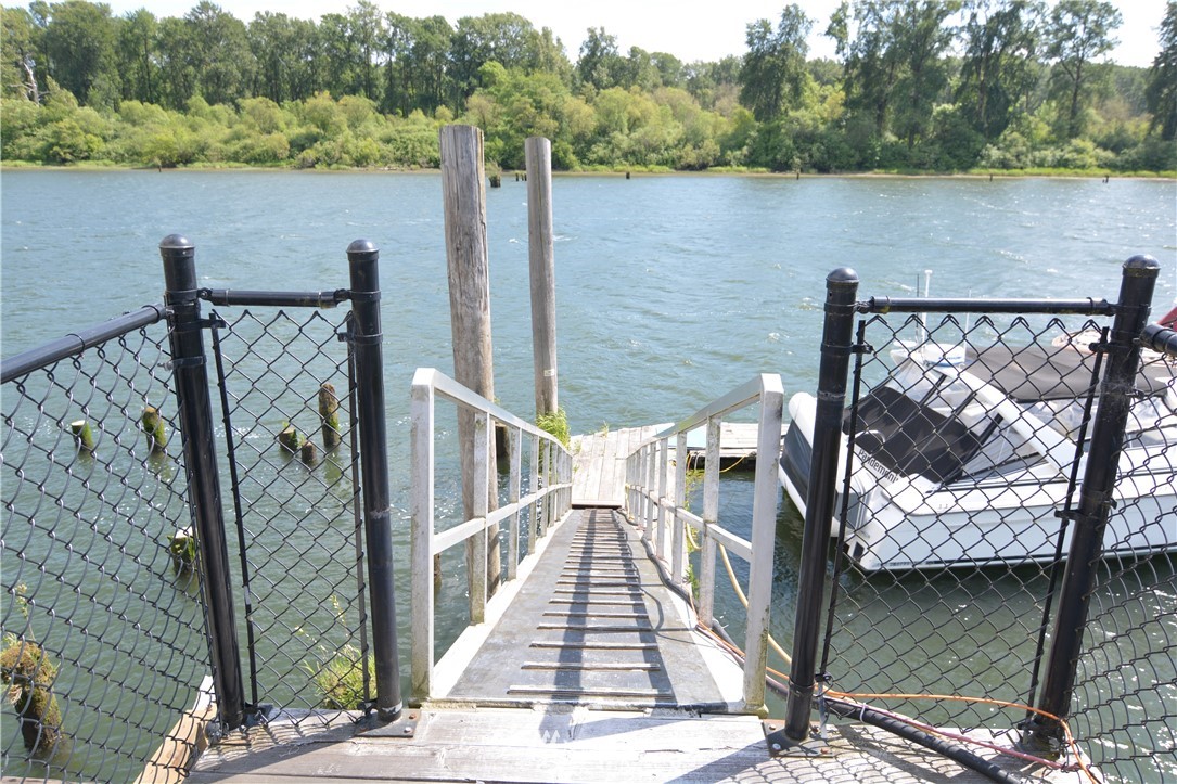 6400 B Willow Grove Road Longview, WA 98632 - Photo 16 of 26 a view of a lake from a balcony