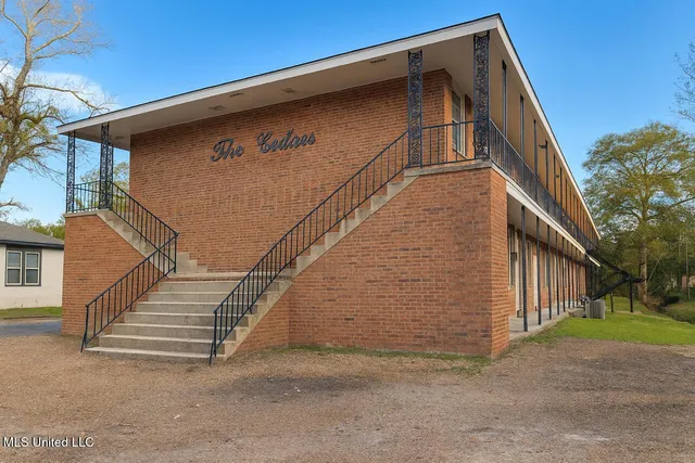 $543,000 | 212 North Church Street, Brookhaven, MS 39601