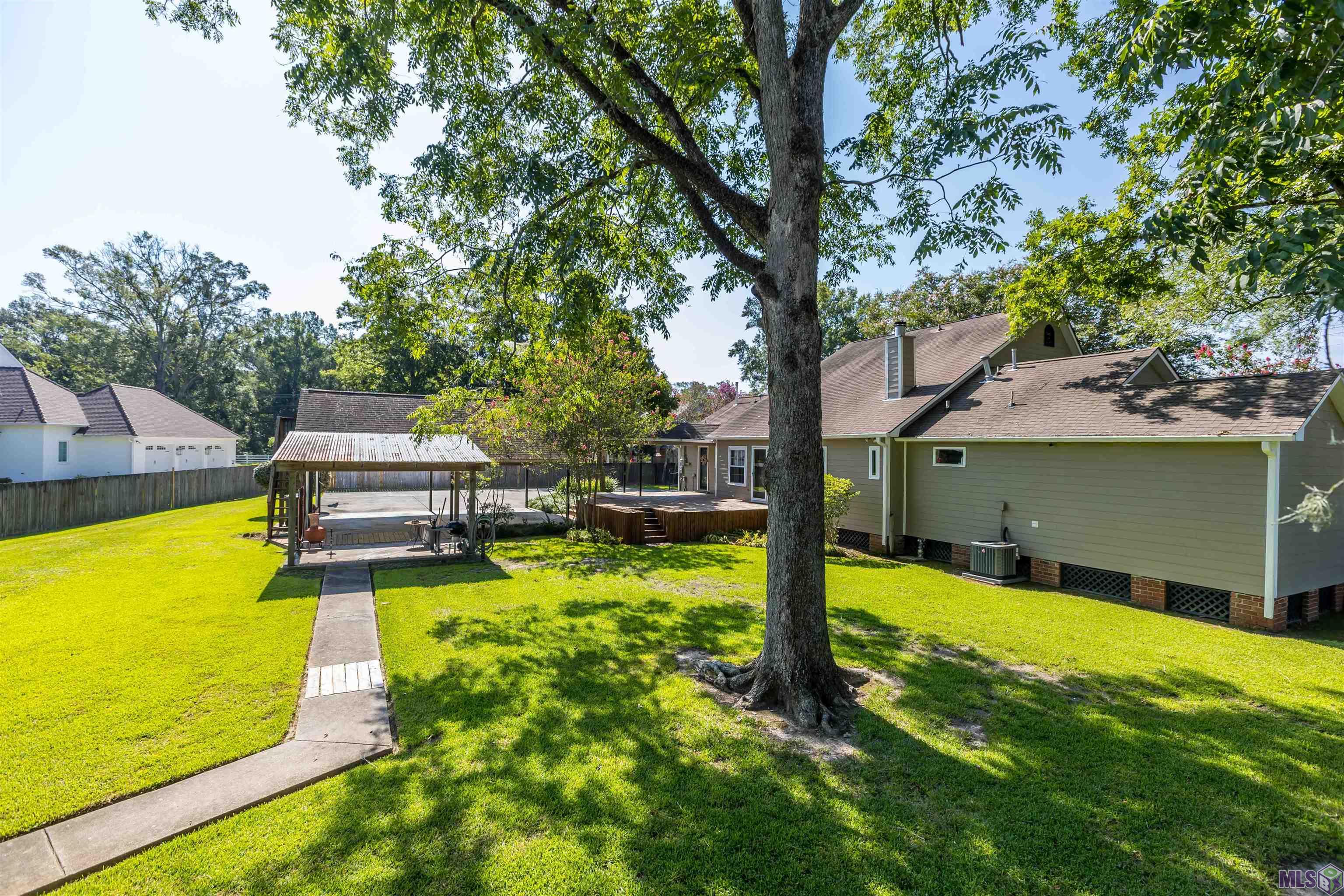 19081 Hoo Shoo Too Road Baton Rouge, LA 70817 - Photo 44 of 48