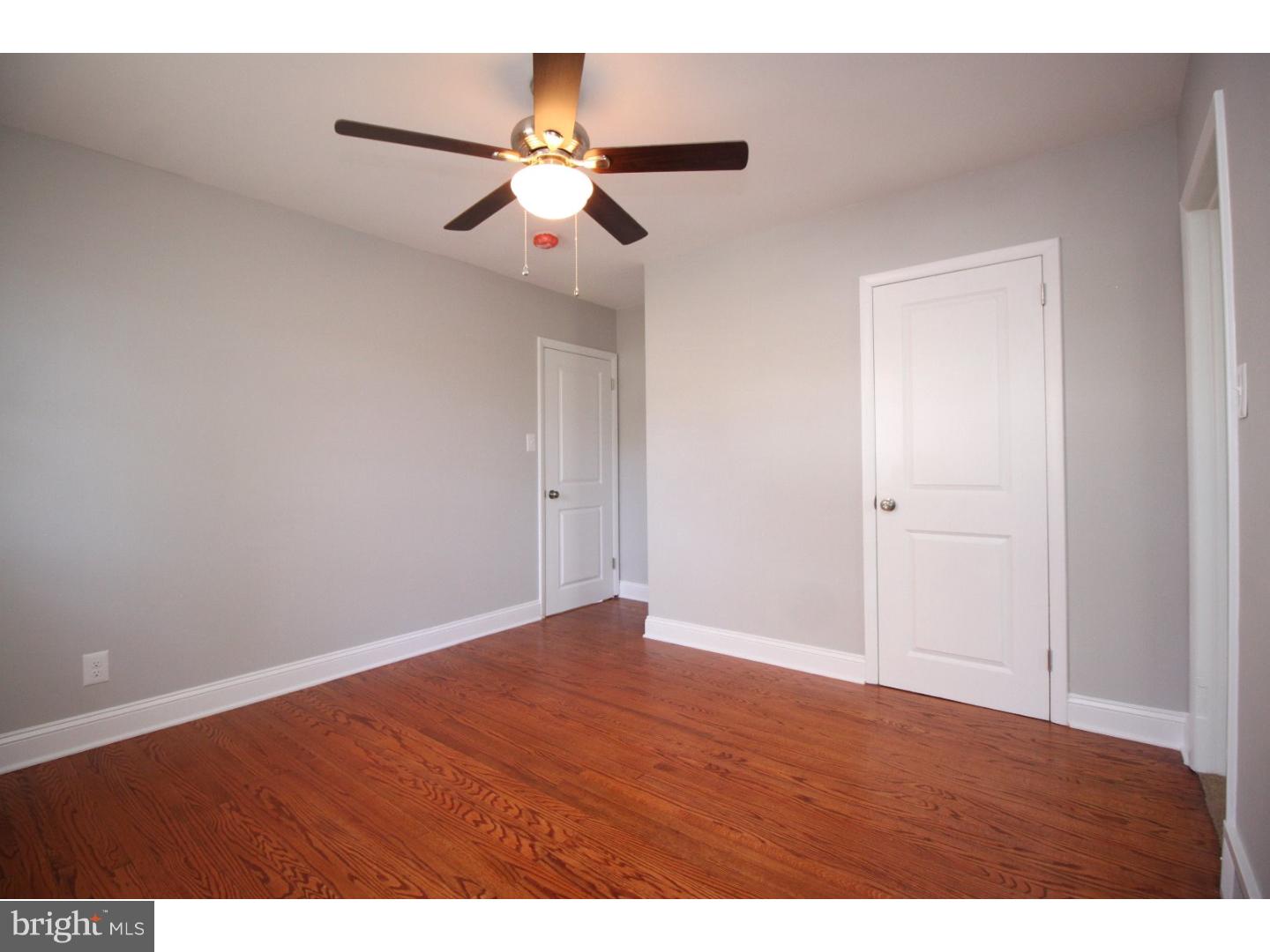 502 Johnson Place Magnolia, NJ 08049 - Photo 4 of 24 Gallery Image 4