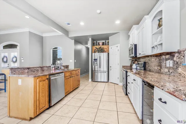 $265,900 | 11135 Peaks Avenue, Walker, LA 70785