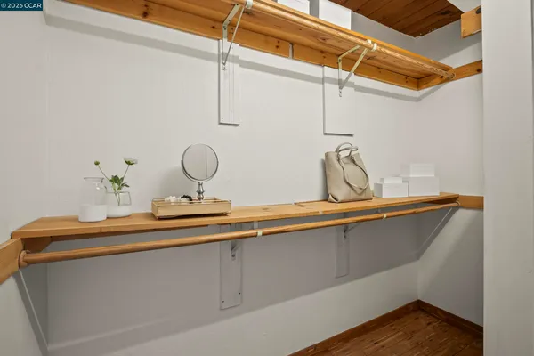 $1,595,000 | 7 Las Mesas Path, Orinda, CA 94563