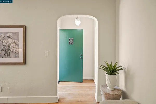 $1,595,000 | 7 Las Mesas Path, Orinda, CA 94563