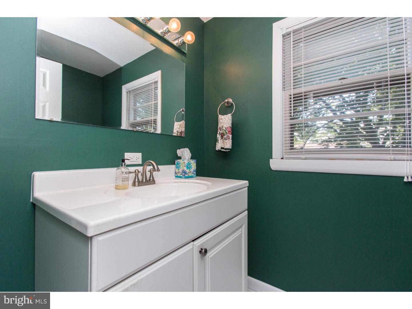 507 Ridge Avenue Kennett Square, PA 19348 - Photo 23 of 25 Bathroom