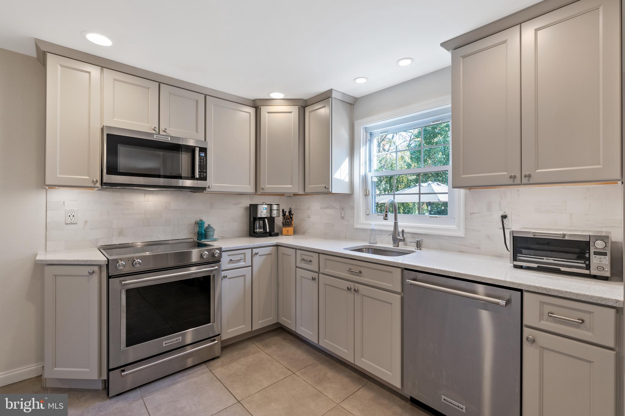 111 Hillside Road Wayne, PA 19087 - Photo 12 of 36