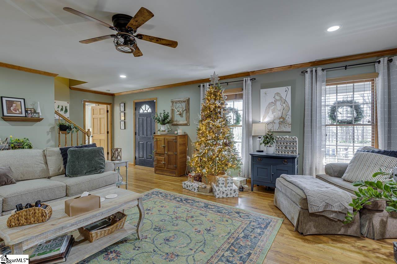 124 Hillside Circle Easley, SC 29640 - Photo 12 of 50