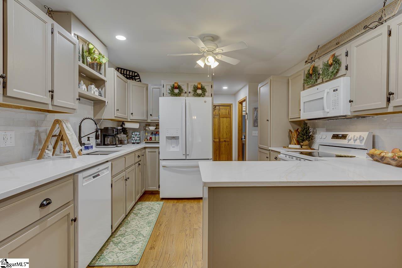 124 Hillside Circle Easley, SC 29640 - Photo 17 of 50