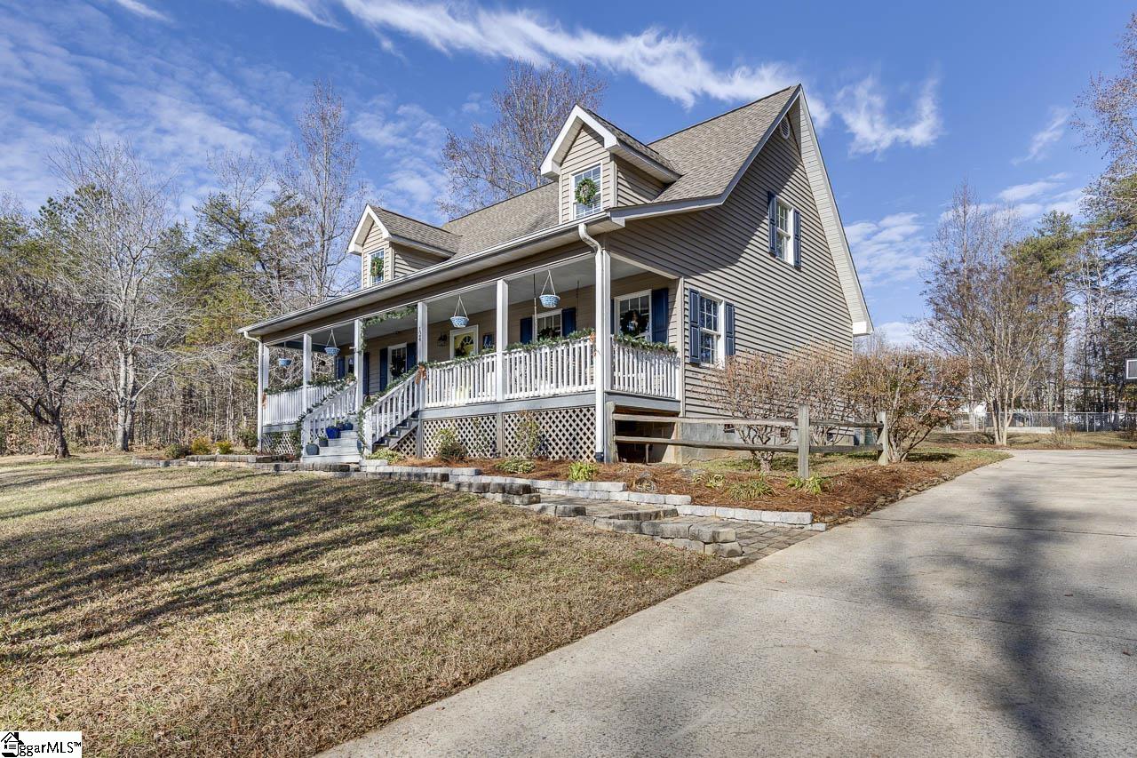 124 Hillside Circle Easley, SC 29640 - Photo 5 of 50