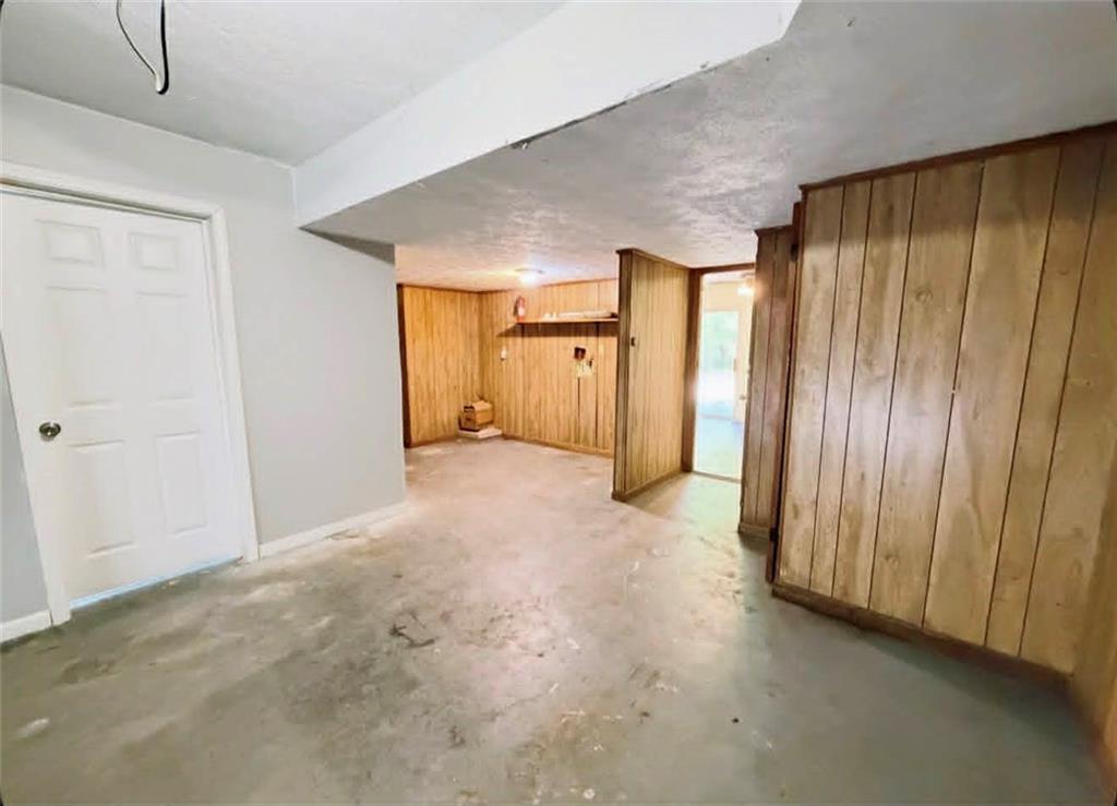 500 Rue De Chateau Stone Mountain, GA 30083 - Photo 13 of 17