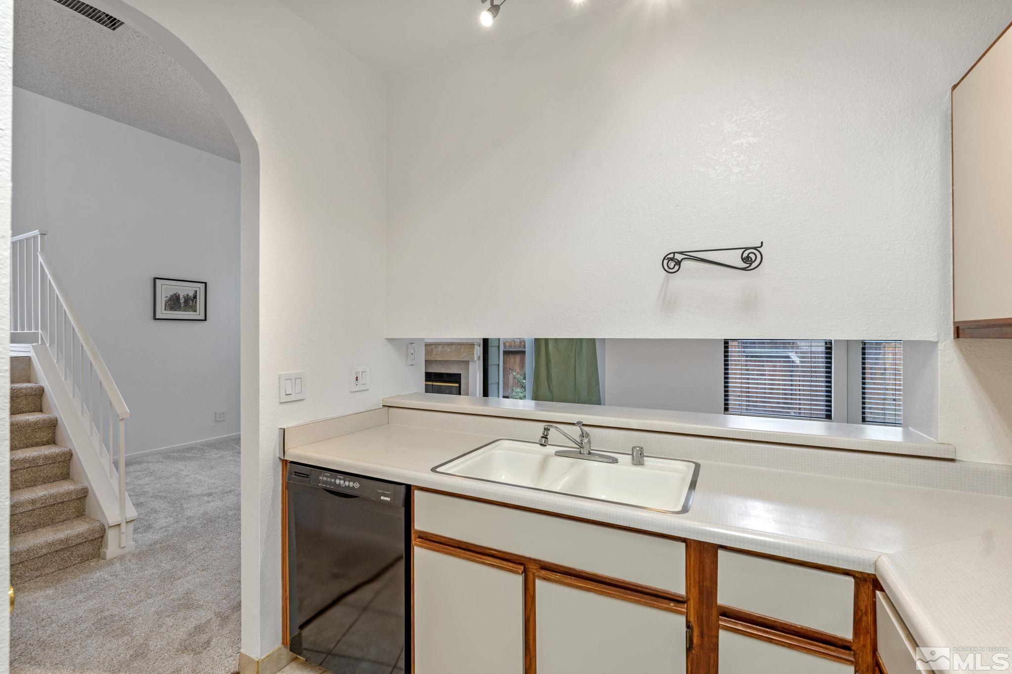 4332 Leeward Lane Reno, NV 89502 - Photo 17 of 40 Photo 17