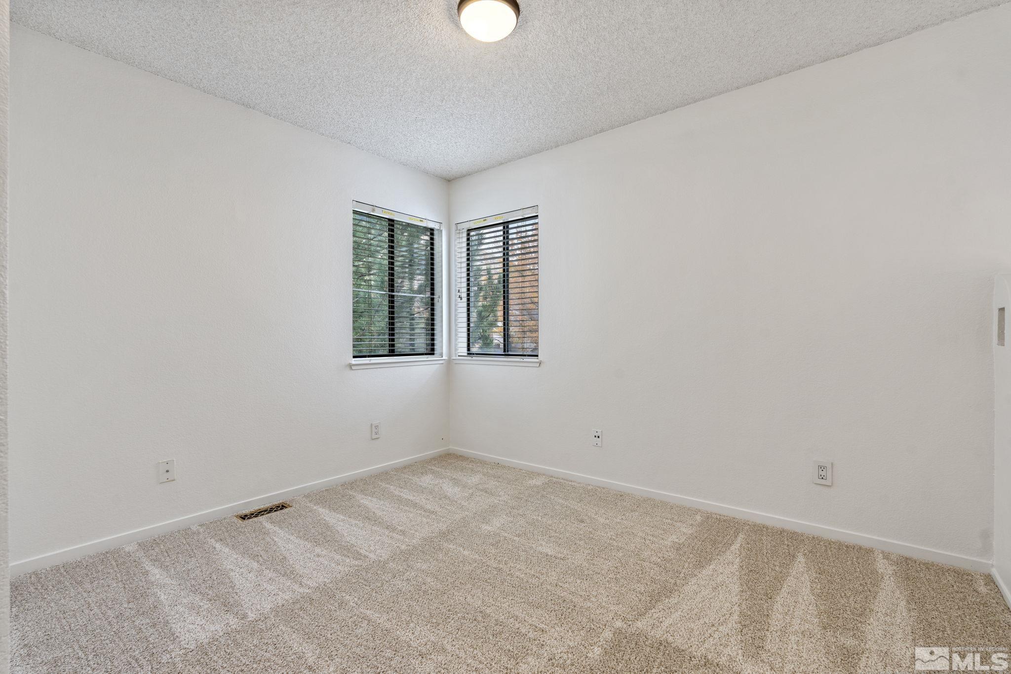 4332 Leeward Lane Reno, NV 89502 - Photo 20 of 40 Photo 20