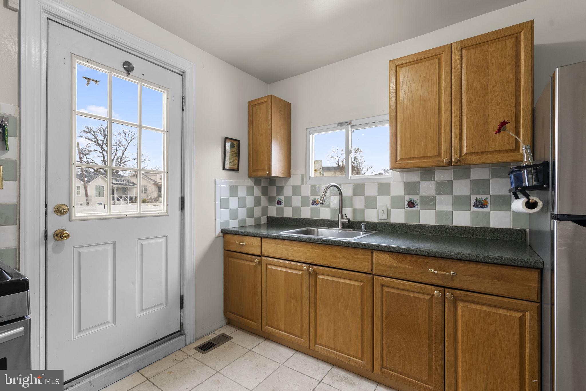 4801 Decatur Street Hyattsville, MD 20781 - Photo 7 of 19