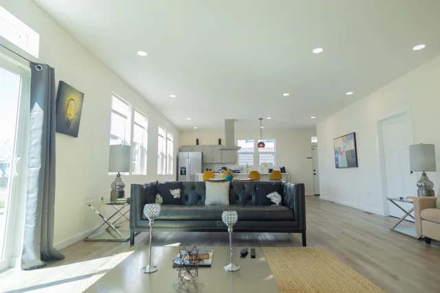 $2,980 | 2302 Prospect Street, Indianapolis, IN 46203