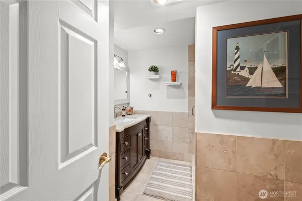 $1,929,000 | 7501 Stinson Avenue, Gig Harbor, WA 98335