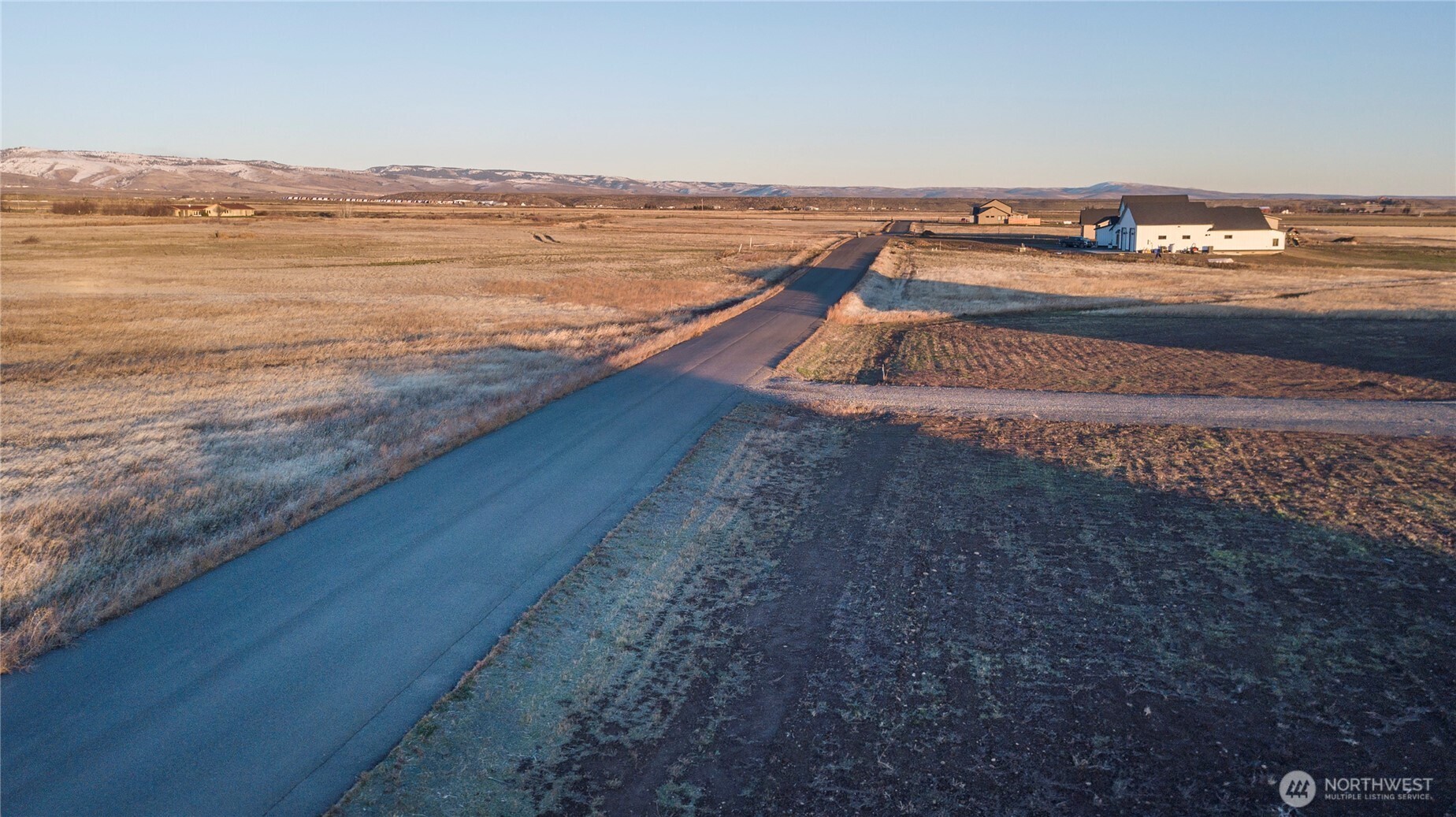 3 Green Canyon Road Ellensburg, WA 98926 - Photo 5 of 9 a view of an ocean