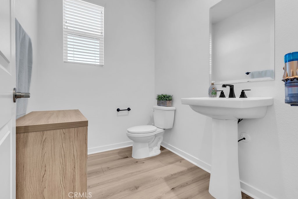 18100 Tableau Way Saugus, CA 91350 - Photo 18 of 49