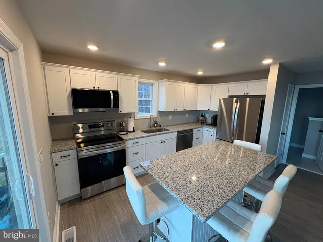 $540,000 | 1077 North Independence Drive, Montross, VA 22520