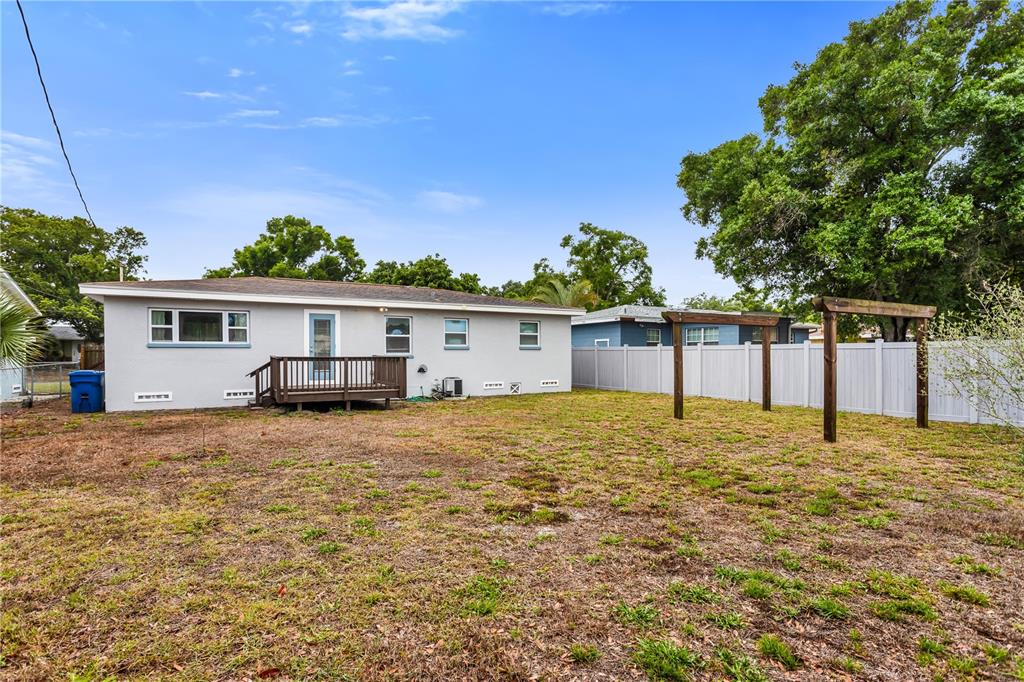 2425 36th Avenue North St. Petersburg, FL 33713 - Photo 29 of 32 a house view with a garden space