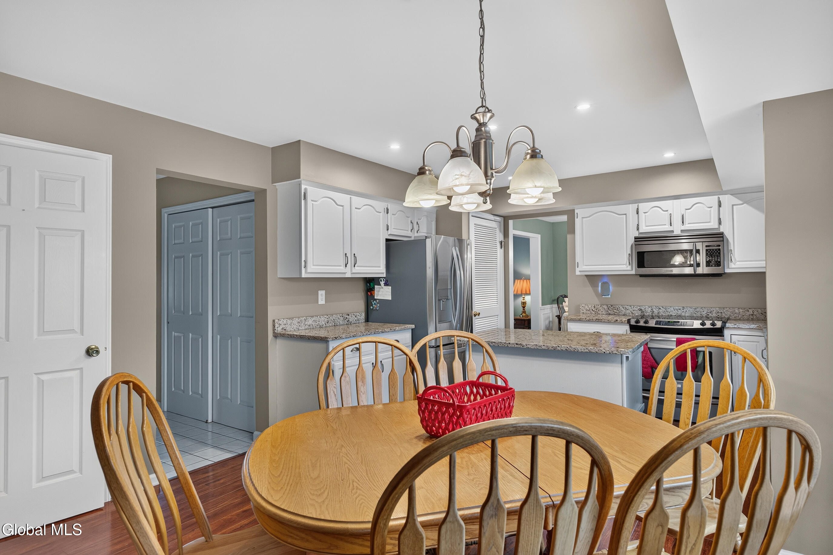 44 Mallard Road Bethlehem, NY 12077 - Photo 48 of 90 056-44-Mallard-Rd-Glenmont-NY-12077
