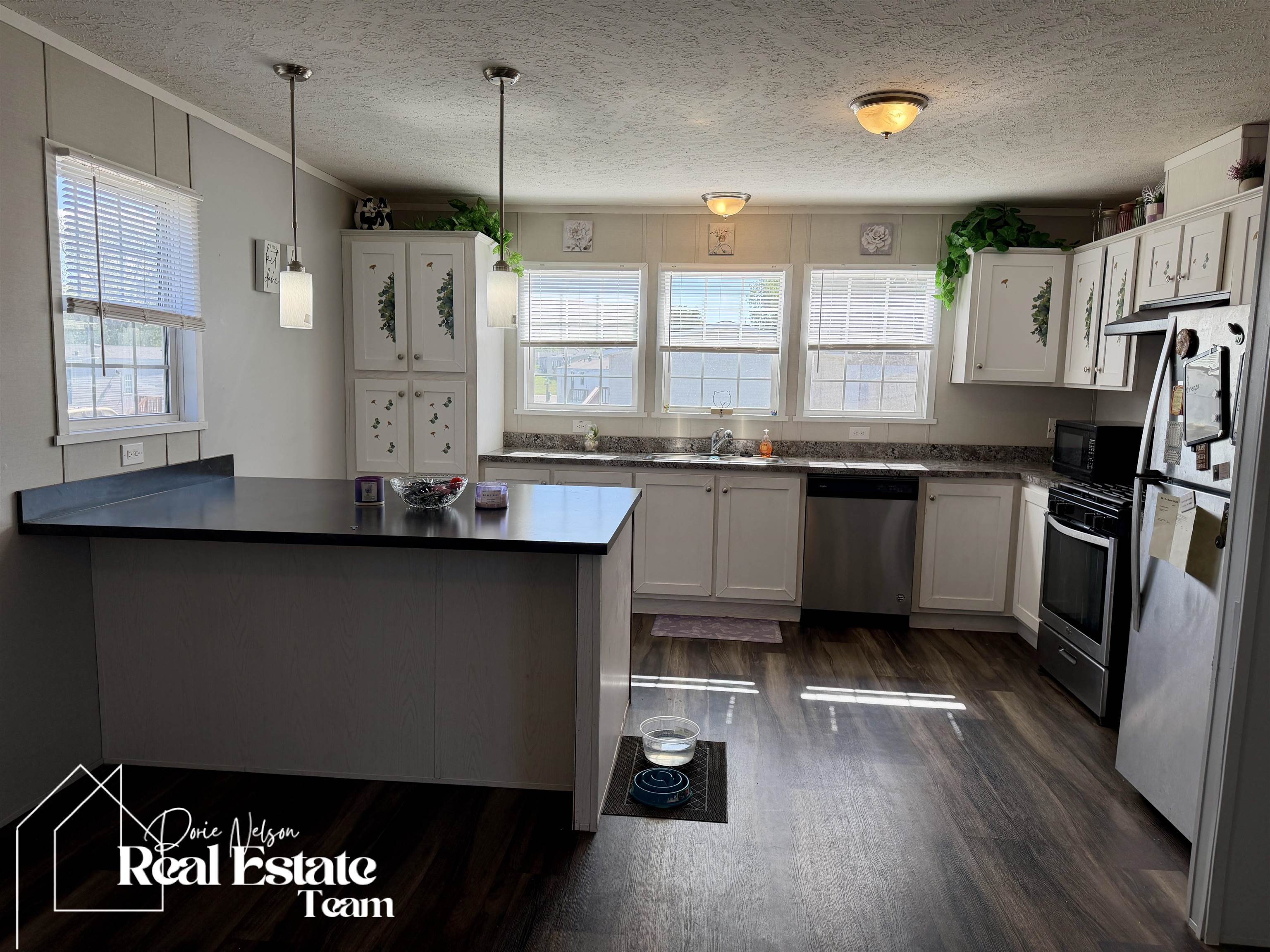 373 Columbine Casper, WY 82604 - Photo 4 of 15