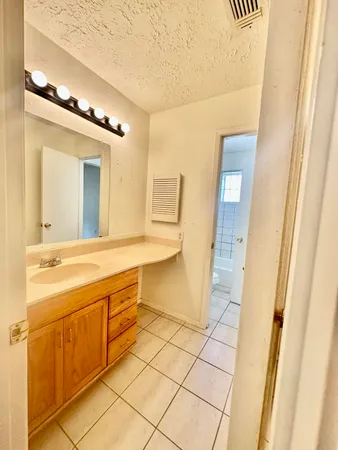 $1,295 | 2015 Lazy Lane, Missouri City, TX 77489