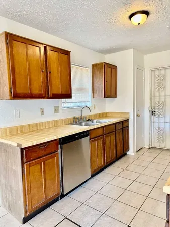 $1,345 | 2015 Lazy Lane, Missouri City, TX 77489