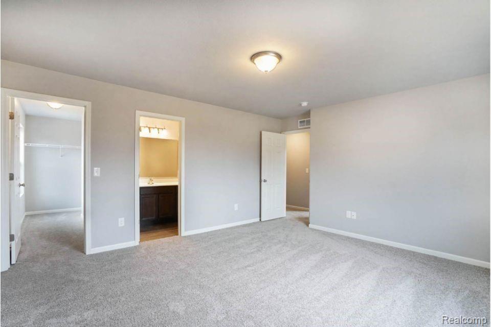 2556 Wood Ridge Drive Adrian, MI 49221 - Photo 14 of 23
