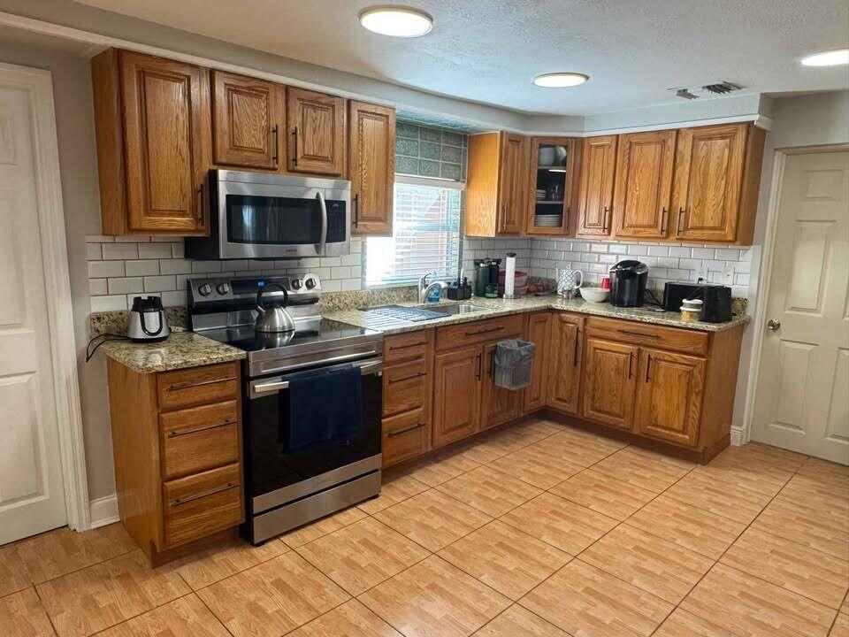703 Ulrich Road, Unit A Fort Pierce, FL 34982 - Photo 6 of 30 Ulrich 3