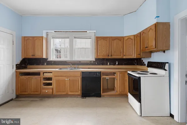 $174,990 | 402 East Poplar Street, Seaford, DE 19973