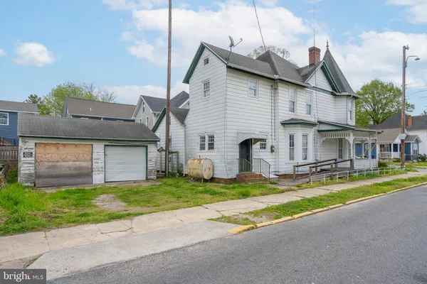 $174,990 | 402 East Poplar Street, Seaford, DE 19973