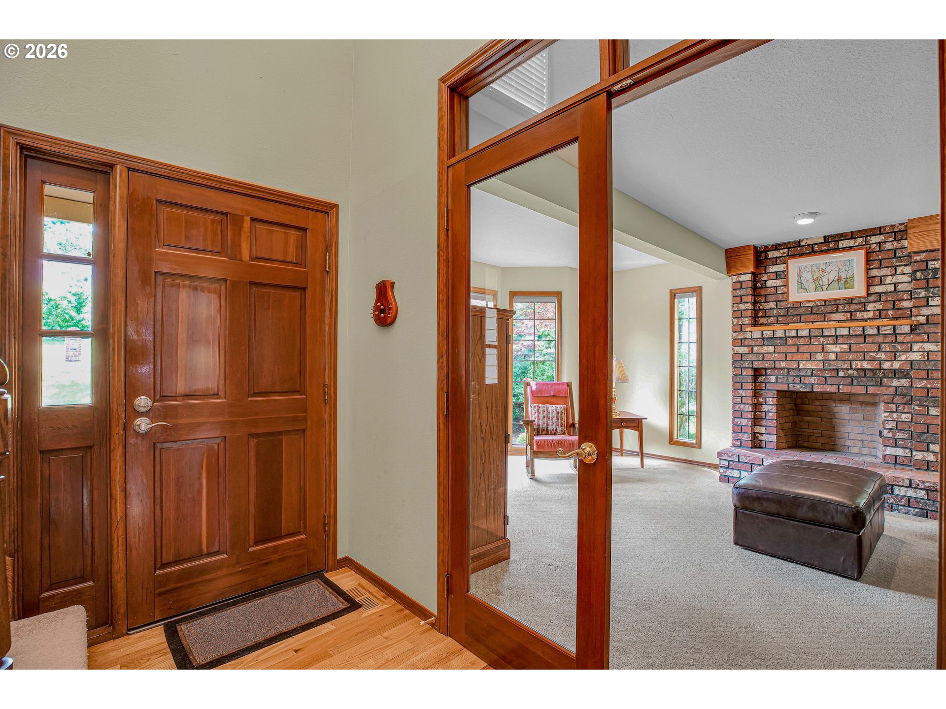 6401 Southwest Dolph Drive Portland, OR 97219 - Photo 10 of 48 Entrance/Foyer