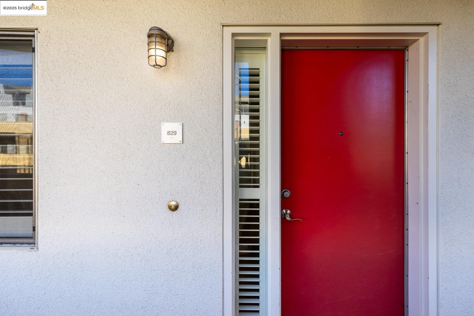 311 Oak Street, Unit 829 Oakland, CA 94607 - Photo 1 of 32