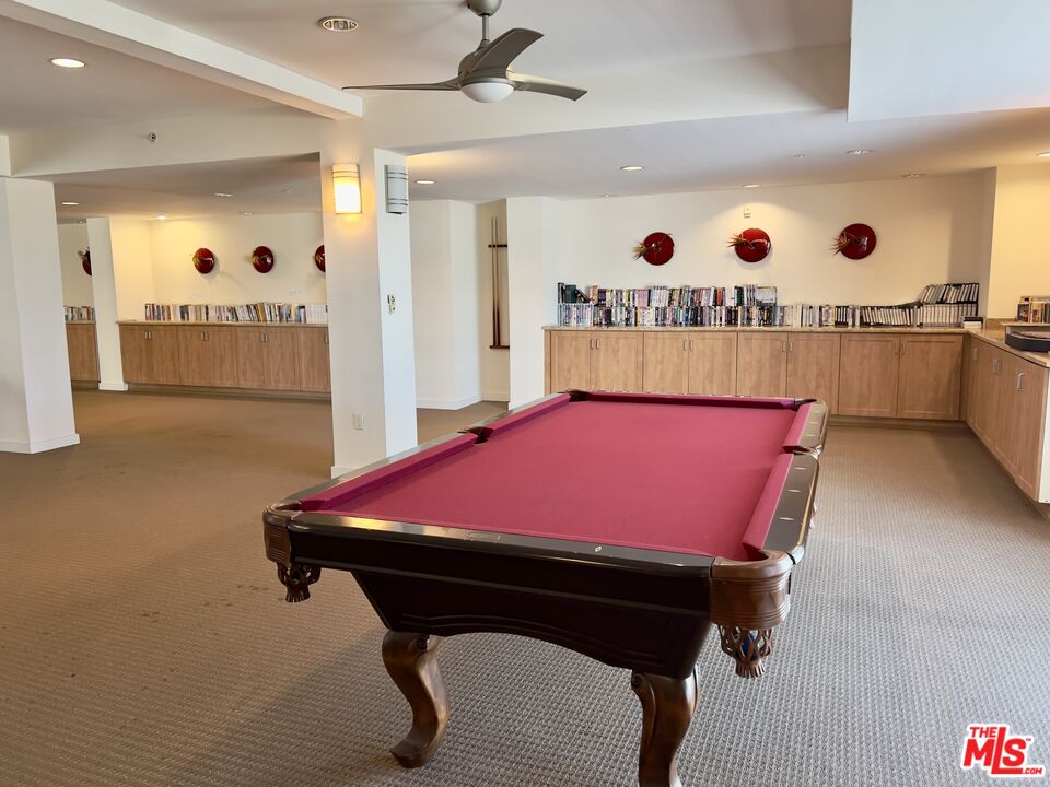 267 San Pedro Street, Unit 221 Los Angeles, CA 90012 - Photo 38 of 45 a bedroom with a bed and a window