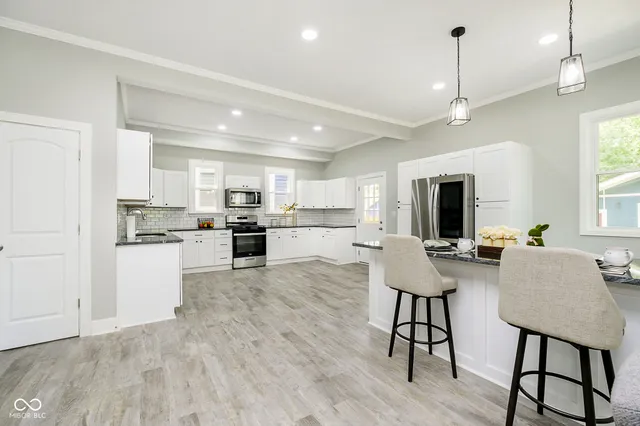 $289,900 | 408 West 11th Street, Anderson, IN 46016