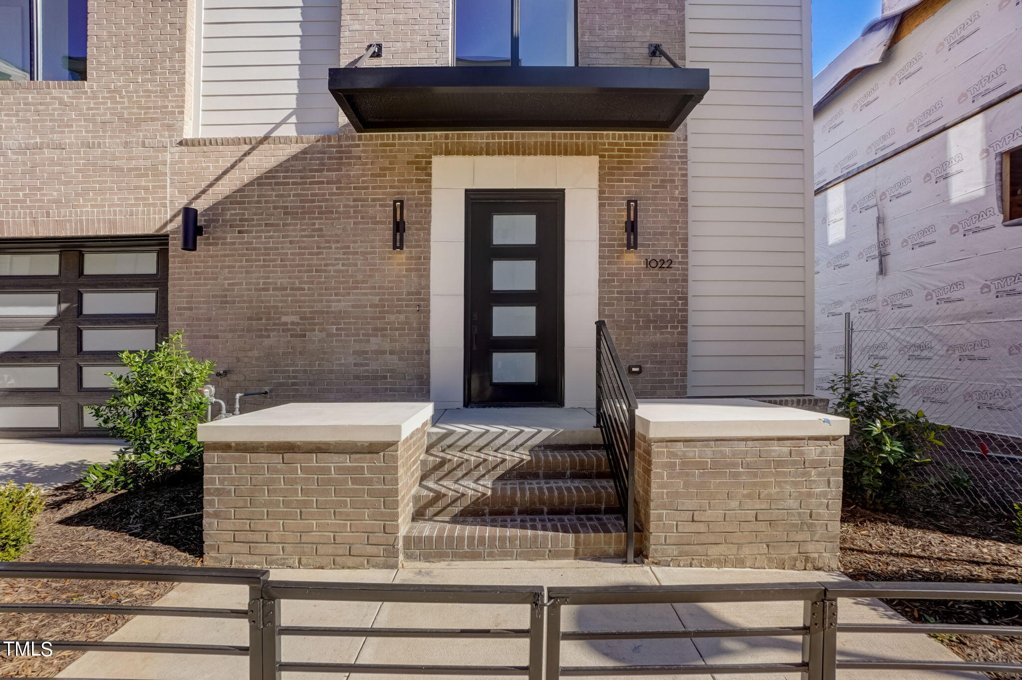 1022 Manor Way, Unit 22 Durham, NC 27701 - Photo 14 of 67 6-web-or-mls-Manor Way-004