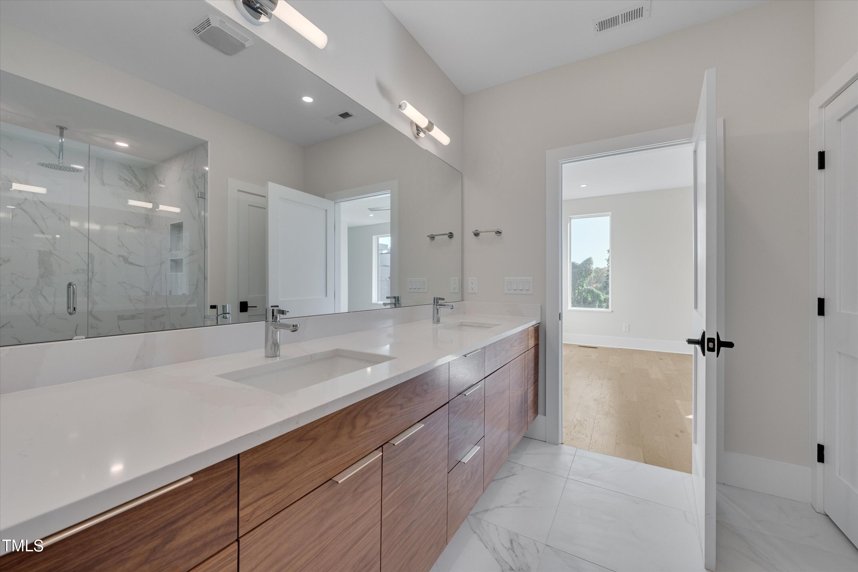 1022 Manor Way, Unit 22 Durham, NC 27701 - Photo 54 of 67 49-22 Veranda-41