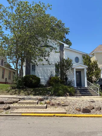 $179,900 | 106 West 4th Street, Bicknell, IN 47512