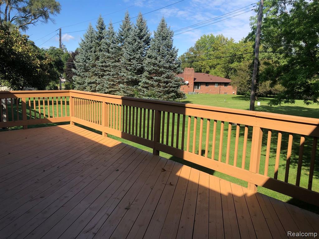 26218 Orchard Lake Road Farmington, MI 48334 - Photo 23 of 24
